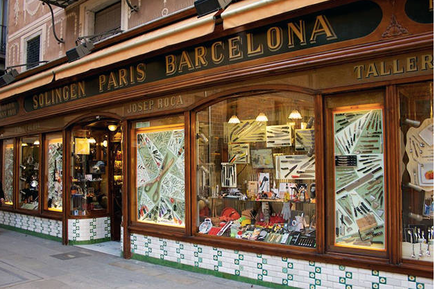 Discovering the 100 years shops